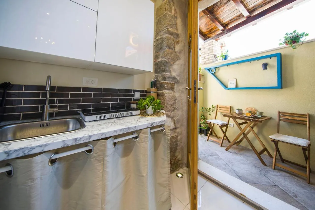 Hidden Luxury Residence 2Br With Terrace Split