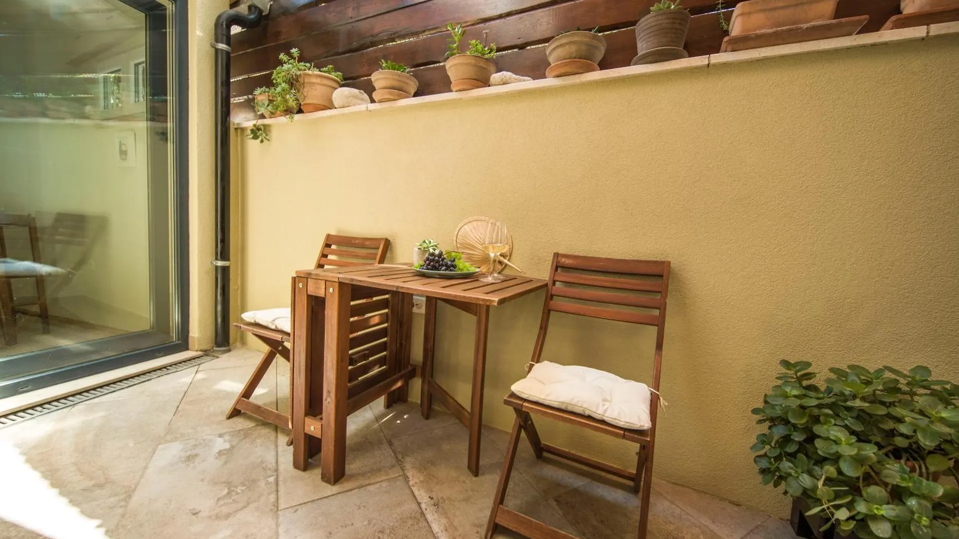 Hidden Luxury Residence 2Br With Terrace Split