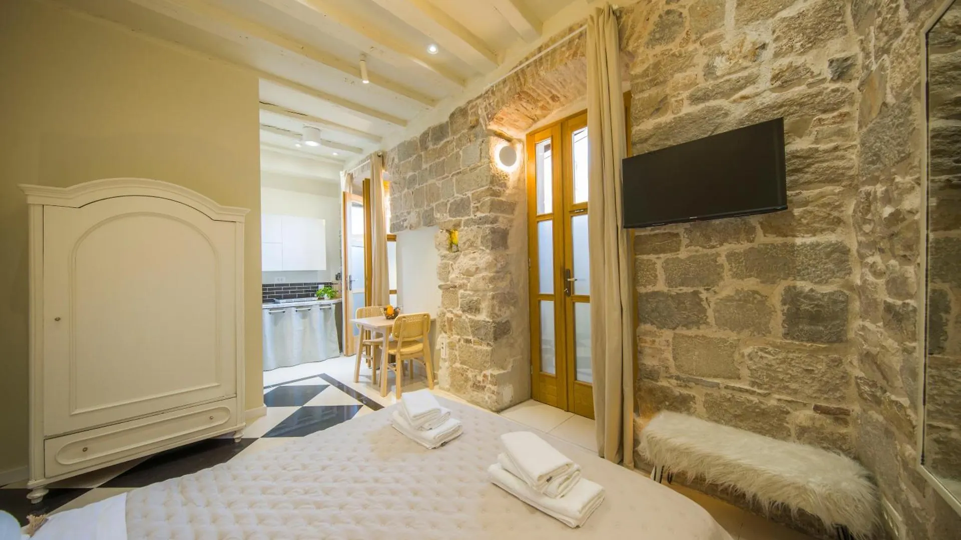 Hidden Luxury Residence 2Br With Terrace Split Kroatië