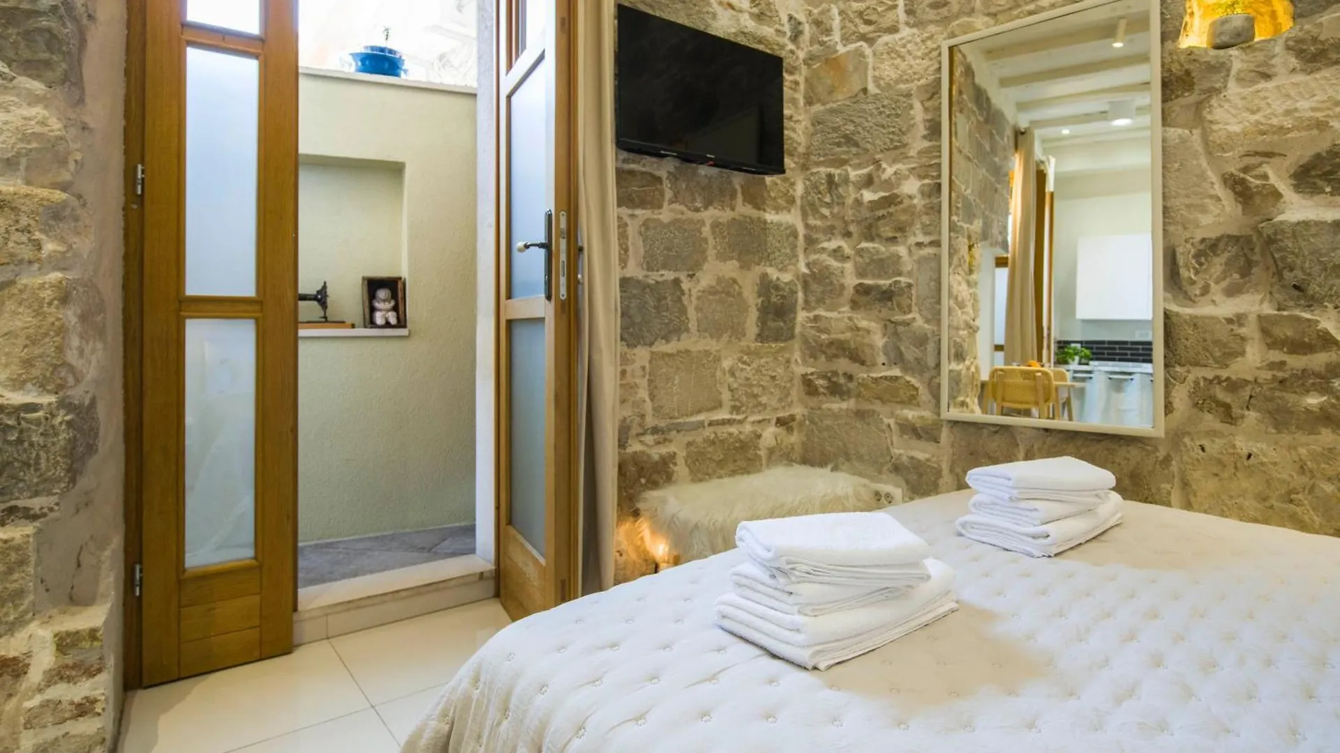 Appartement Hidden Luxury Residence 2Br With Terrace Split Kroatië