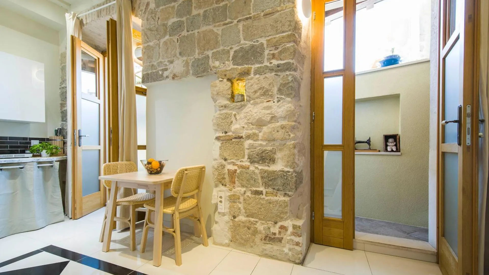 Appartement Hidden Luxury Residence 2Br With Terrace Split Kroatië